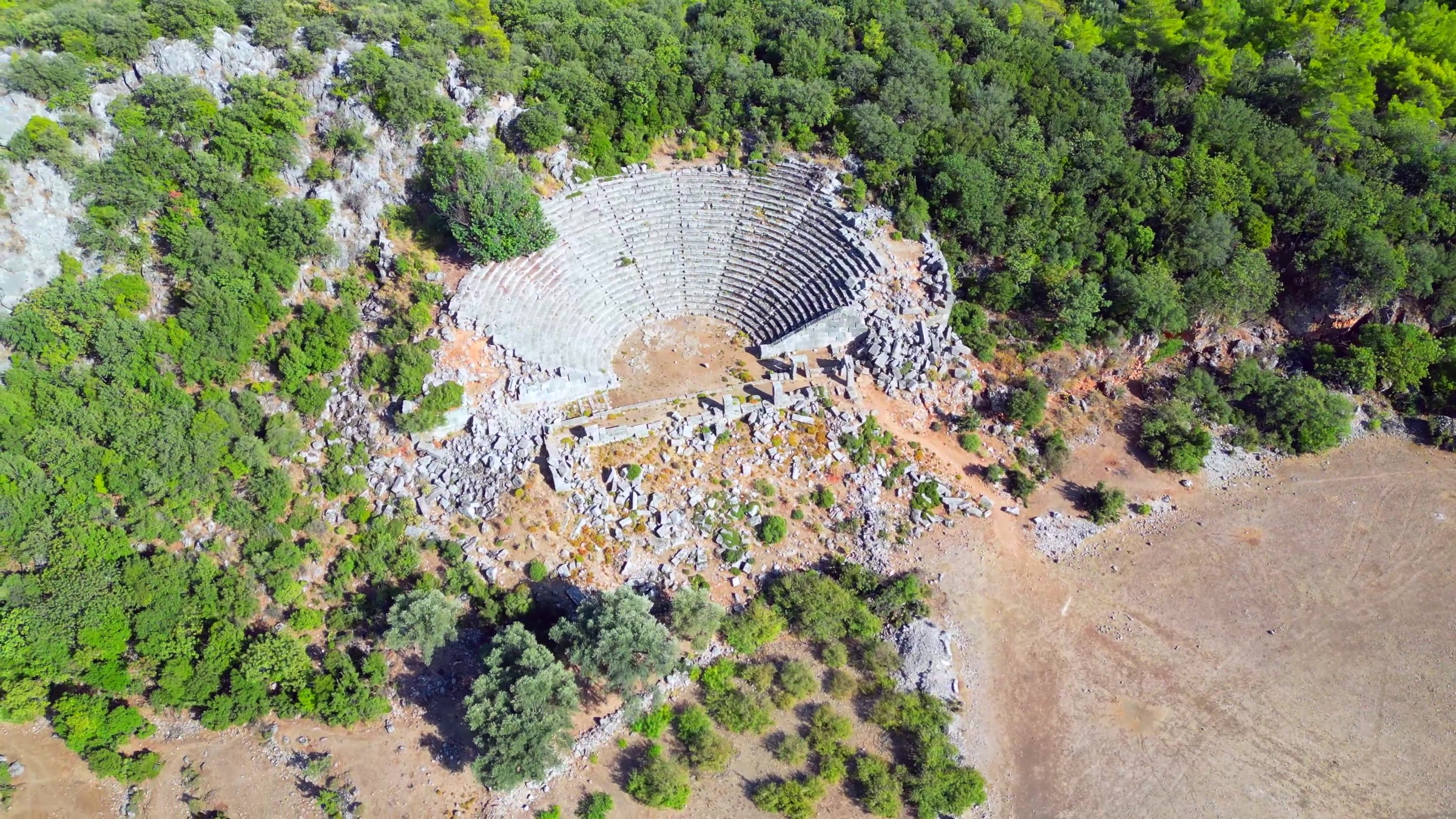 Fethiye yakınlarında antik tiyatro